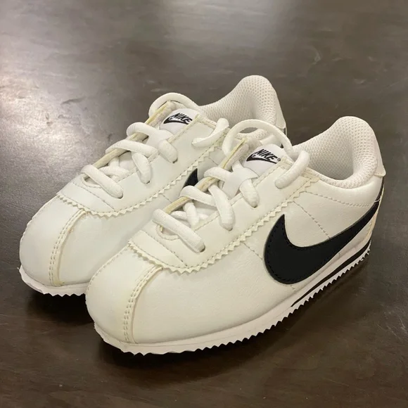 Nike cortez td wht/blk new in original box